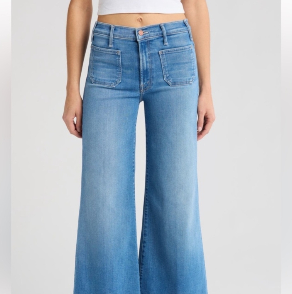 Mother Jeans Lil Roller Patch Sneak 26p. With Tag